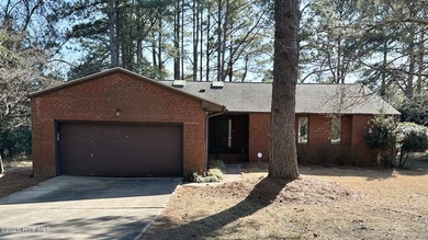 (private lake, pond, coastal) Home For Sale in New Bern North Carolina