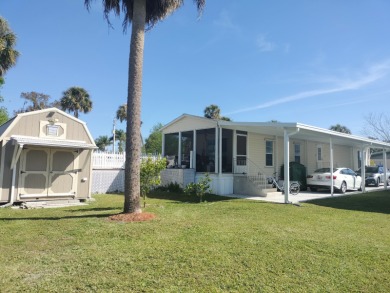 Lake Home For Sale in Okeechobee, Florida