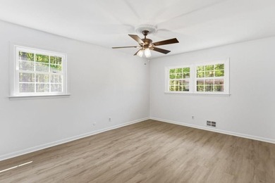 Charming Lakefront Retreat on 9.5 Acres - Private, Peaceful, and - photo 36