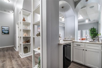 Beautiful stucco and stone home nestled in a quiet cul-de-sac - photo 12