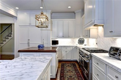 Stately and impressive golf-front brick beauty in Governor's - photo 17