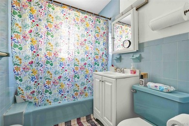 Welcome to this classic detached single-family colonial nestled - photo 18