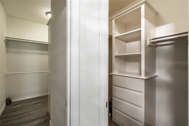 Beautiful stucco and stone home nestled in a quiet cul-de-sac - photo 28