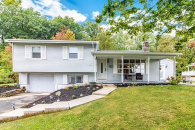 (private lake, pond, coastal) Home Sale Pending in Clarks Summit Pennsylvania