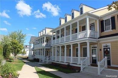 Welcome home to this beautifully maintained first-floor ranch - photo 1