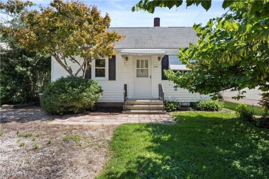 Lake Erie - Lorain County Home Sale Pending in Vermilion Ohio