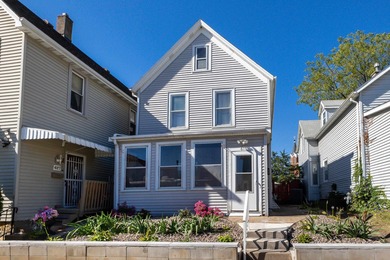 Mississippi River  - Clayton County Home Active Under Contract in Dubuque Iowa