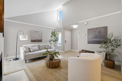 A bright top-floor retreat in the heart of Hamilton Place, this - photo 3