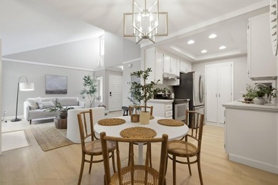 A bright top-floor retreat in the heart of Hamilton Place, this - photo 7
