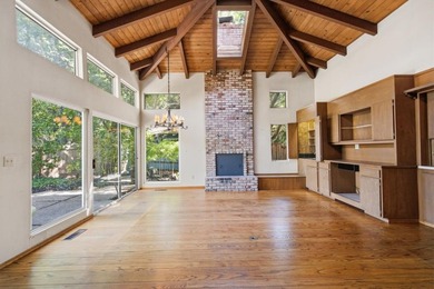 Set on a desirable park-adjacent corner lot in Palo Alto's - photo 10
