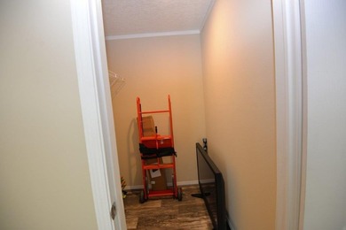 Conveniently located near Lake Sinclair and just minutes from - photo 10