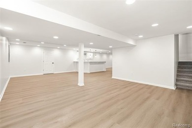 *****A CAPE-COD HOME (MASTER BEDROOM ON THE MAIN - photo 32