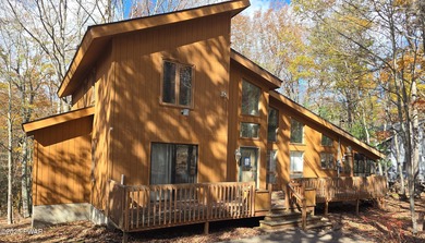 Mill Pond Home Sale Pending in Bushkill Pennsylvania