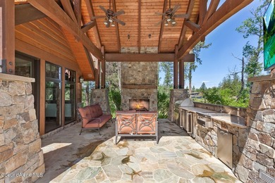 Experience Gozzer living at its finest in this spacious - photo 33