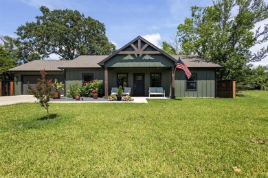 Lake Home For Sale in Gun Barrel City, Texas