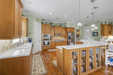 Waterfront Sanctuary with Timeless Character Step into a home - photo 8
