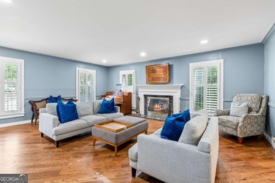 Unique Charm meets Peaceful Oasis! Tucked away in the highly - photo 7