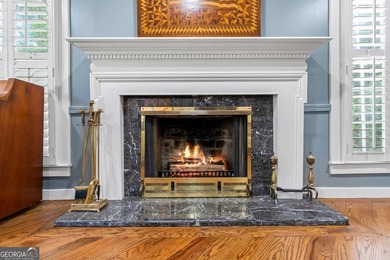 Unique Charm meets Peaceful Oasis! Tucked away in the highly - photo 8