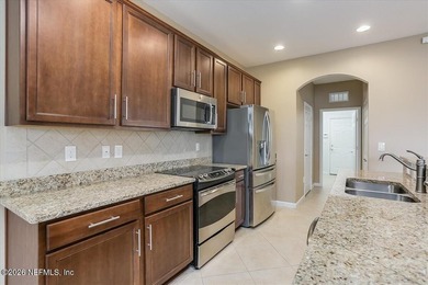 BEAUTIFUL GATED TOWNHOME COMMUNITY OF VIZCAYA. Systems replaced - photo 7