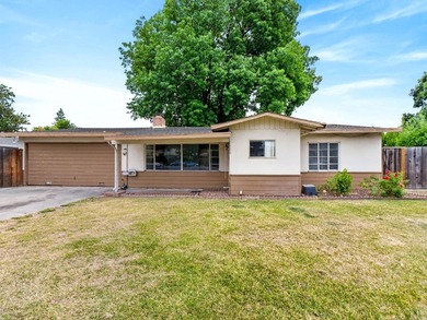 This is a rare opportunity to create your custom dream home on - photo 2