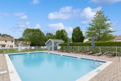 Welcome to 42 Blueberry Common, a beautifully maintained - photo 26