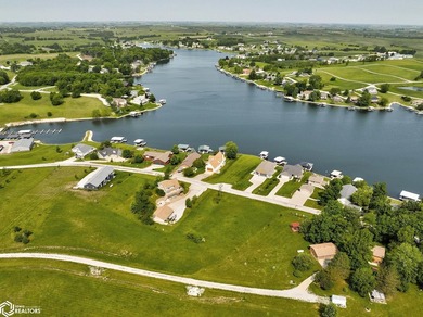PREMIER VISTAS FROM THIS CUSTOM-BUILT LAKE HAVEN! An abundance - photo 29