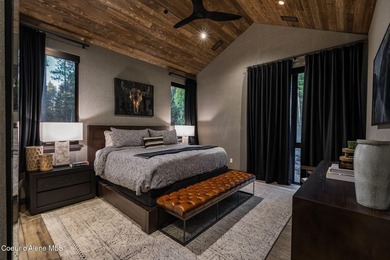 This beautiful custom 7 bed, 8.5 bath home. borders 27 acres of - photo 46