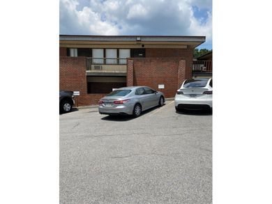 This is  a long standing Medical Professional Building in