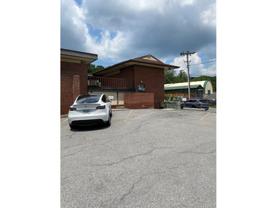 This is  a long standing Medical Professional Building in