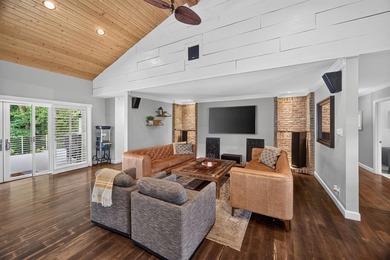 A rare, one-of-a-kind luxury estate in prestigious Mount Vernon - photo 11