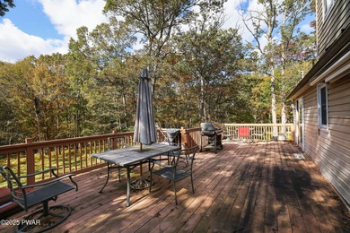 Welcome to this warm and well-cared-for 4-bedroom, 2-bath home - photo 4