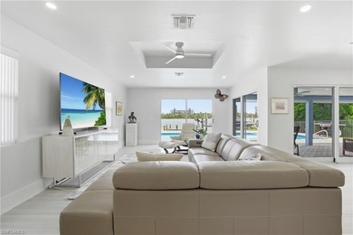 Completely reimagined waterfront residence in Laguna Shores - photo 16