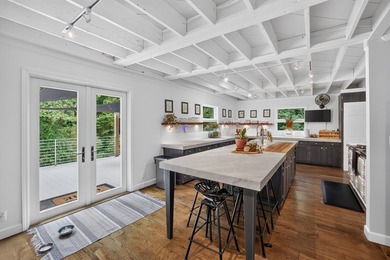 A rare, one-of-a-kind luxury estate in prestigious Mount Vernon - photo 17