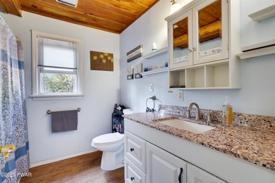 Welcome to this warm and well-cared-for 4-bedroom, 2-bath home - photo 10