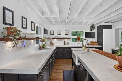 A rare, one-of-a-kind luxury estate in prestigious Mount Vernon - photo 21
