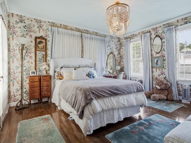 Set along the prestigious Palma Ceia Golf Course in South Tampa - photo 36