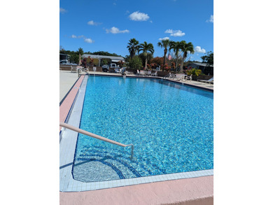 FINANCING AVAILABLE ON THIS LARGE 3/2  BEAUTIFULLY MAINTAINED