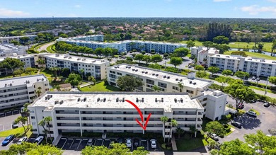 Welcome home to this beautifully maintained first-floor condo - photo 2