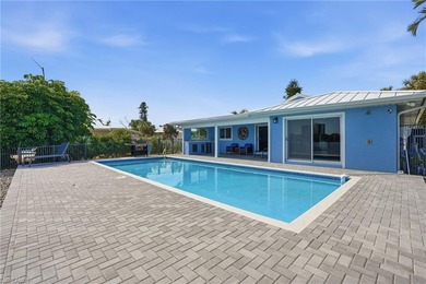 Completely reimagined waterfront residence in Laguna Shores - photo 45