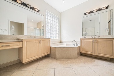 BRAND NEW A/C JUST INSTALLED!! GORGEOUS WATERVIEW! KITCHEN - photo 49