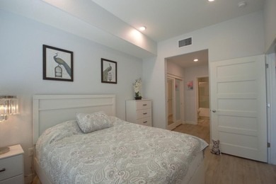 New Price~Great Location! Discover this 1 bedroom + Den & 1.5 - photo 7