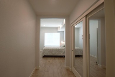New Price~Great Location! Discover this 1 bedroom + Den & 1.5 - photo 8