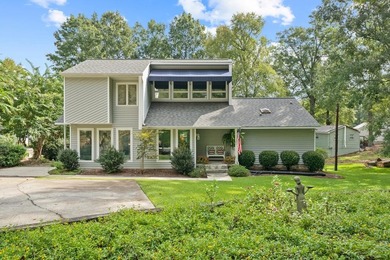 Lake Sinclair Home For Sale in Milledgeville Georgia