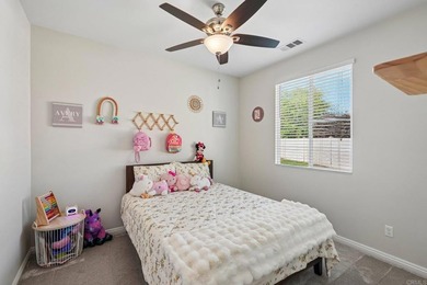 Welcome home to this beautifully upgraded single-family - photo 15