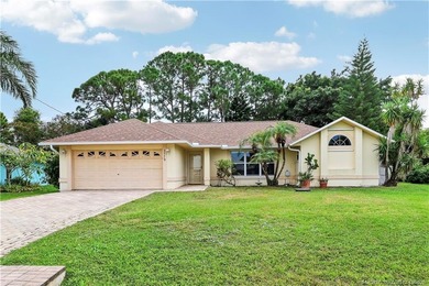 (private lake, pond, creek) Home For Sale in Port Saint Lucie Florida