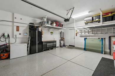 Welcome home to this beautifully upgraded single-family - photo 24
