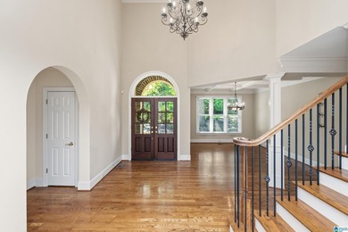 SELLER OFFERING $10,000 UPDATE ALLOWANCE. Welcome to 123 N. Lake - photo 9