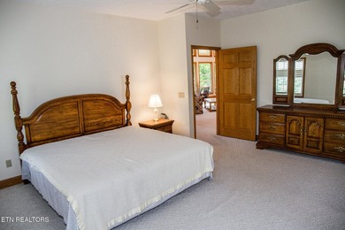 UNIQUE LAKEFRONT & GOLF FRONT PROPERTY!!! SPACIOUS 6,000 SqFt - photo 29