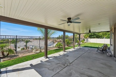 Welcome home to this beautifully upgraded single-family - photo 29
