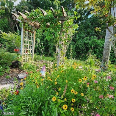 2Bed, 2Bath Villa w/Garage Built In 1993 * This Villa Is Likely - photo 31